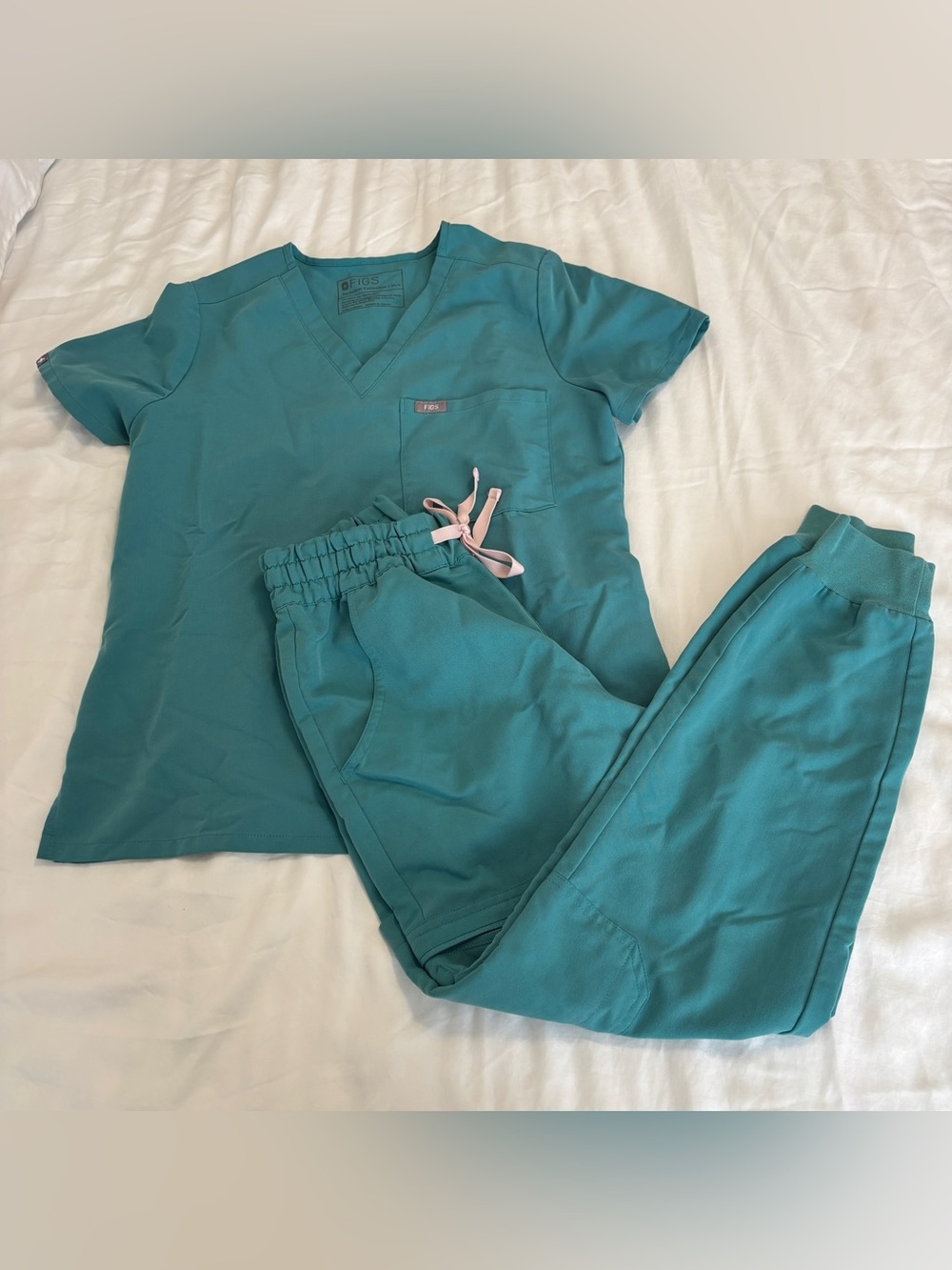 Figs Cactus teal green scrub set Catarina XS petite top uman bottoms XXSP